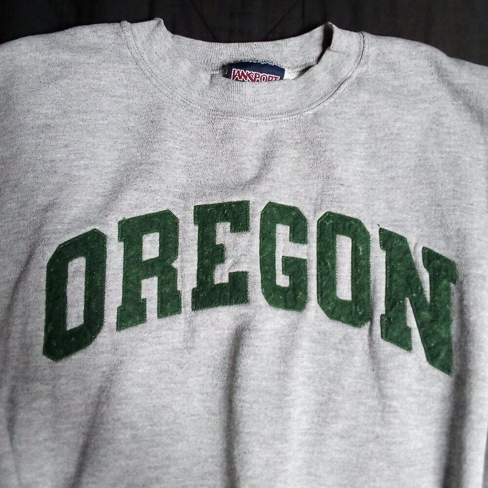 Vintage Jansport Oregon Ducks Embroidered Crewneck Sweatshirt